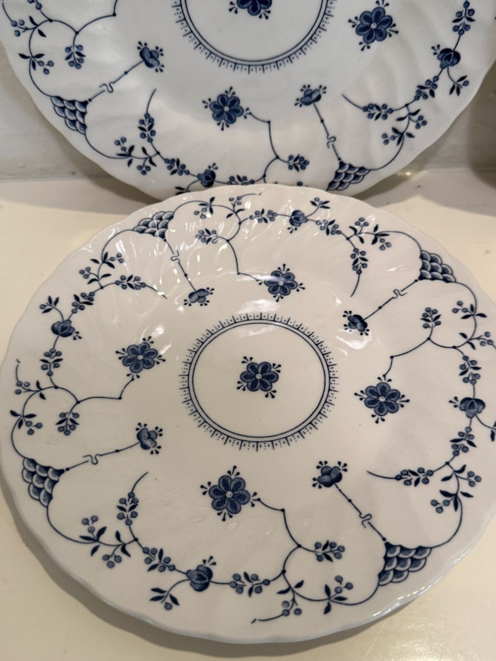 Vintage Churchill Fine China Finlandia White & Blue Floral 8in Plates- Set of 4 - Picture 8 of 11